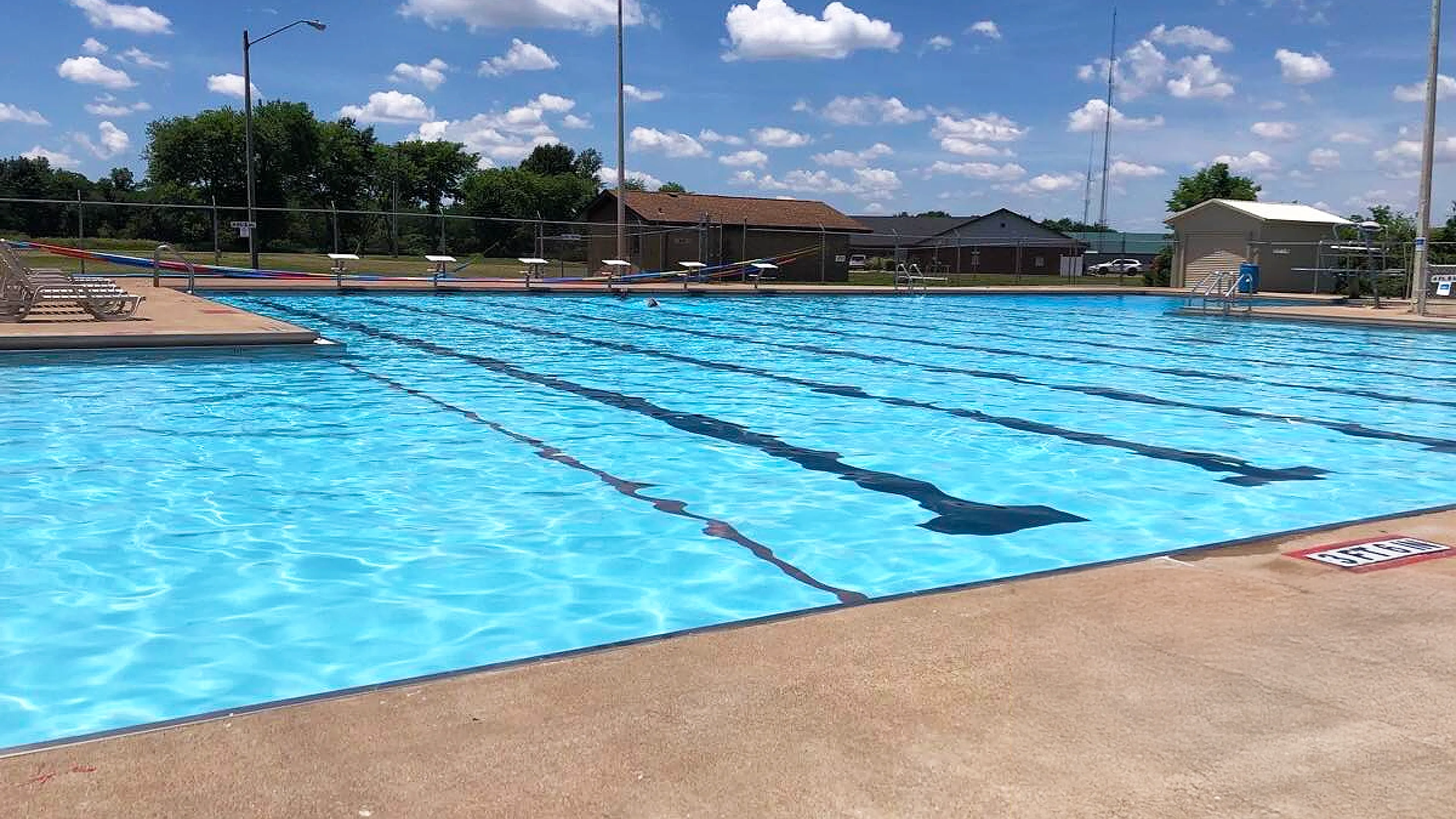 Public swimming pool in Sparta, Illinois, featuring a 6-lane, 50-meter competitive pool, water park, open swimming, swim lessons, and exercise classes.