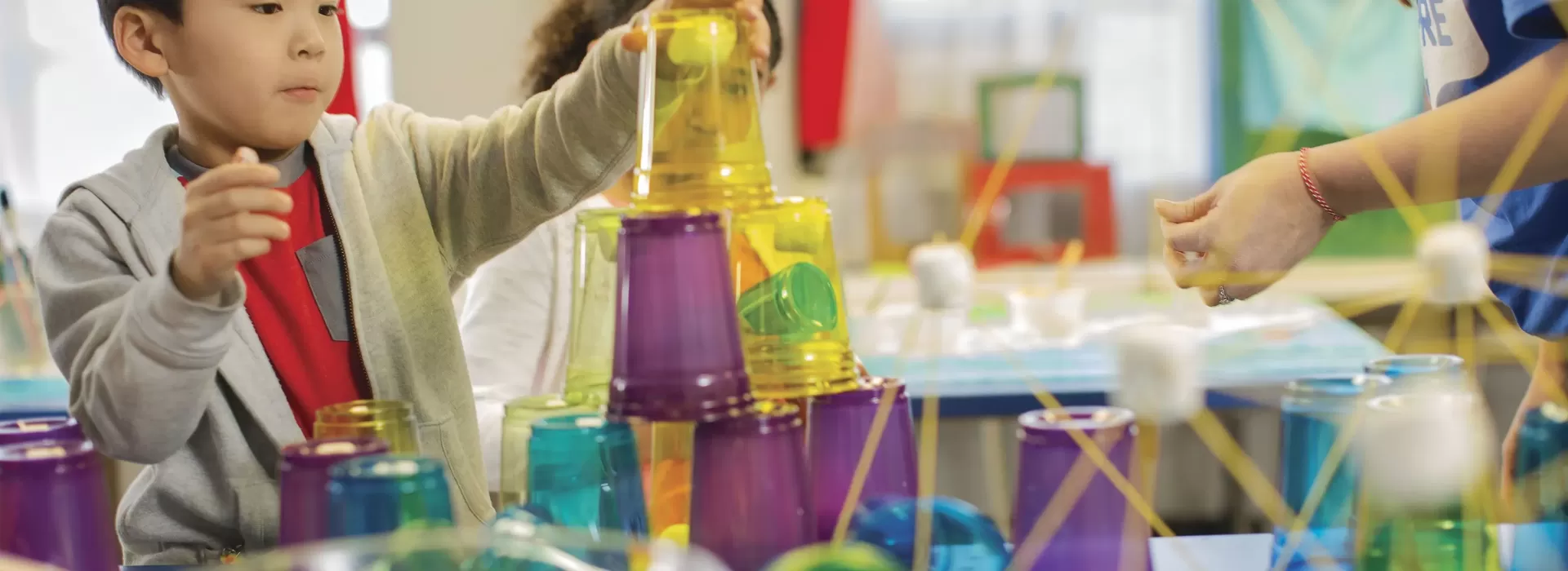 kids enjoying stem activities in ymca preschool